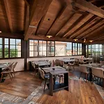 San Servolo Wellness Homes ホリデーパーク ブイェ